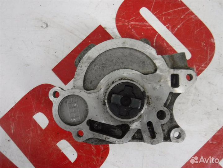 Насос вакуумный Volkswagen Passat (B6) 2005-2010