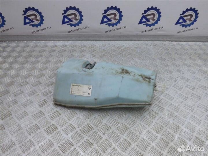 Бачок омывателя лобового стекла Renault Logan 1