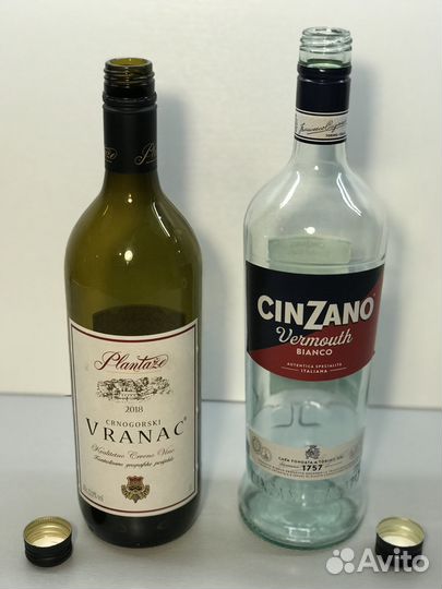 Литровые стеклянные бутылки с винтовыми крышками