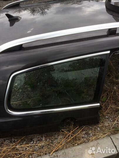 Стекло в кузов Пассат Б7 Универсал