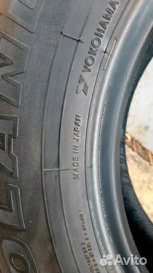 Yokohama Geolandar G033 215/70 R16