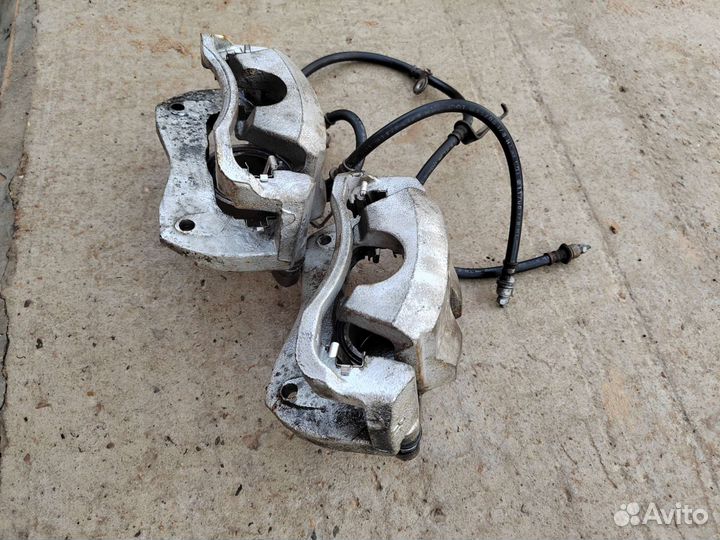 Тормозные суппорта Toyota Rav 4 Camry 40