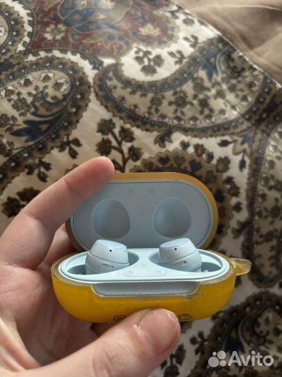 Беспроводные наушники samsung buds plus