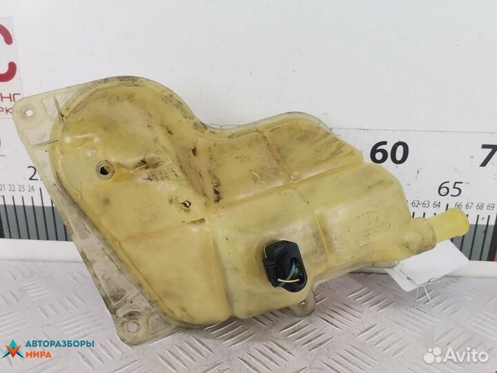 Бачок расширительный Volkswagen Passat B5 2000