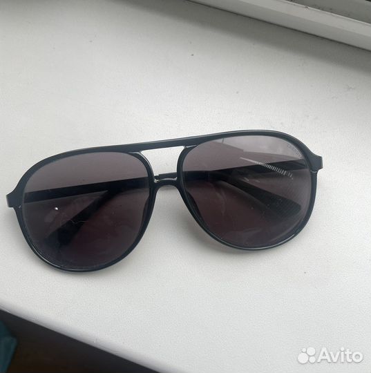 Очки солнцезащитные