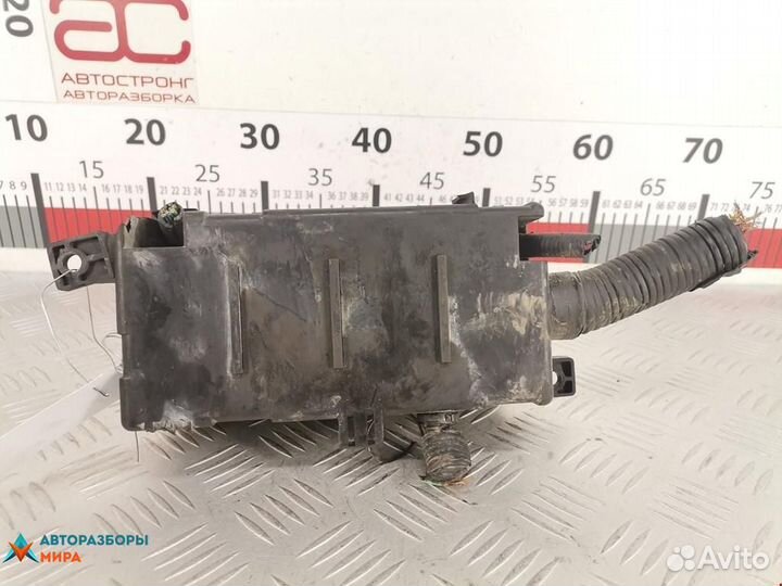 Блок предохранителей Chevrolet Aveo T200 2005