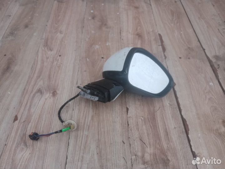 Зеркало наружное правое Citroen C4 2