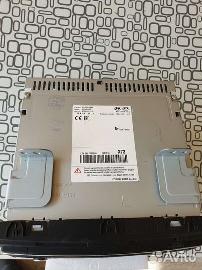 Переходная рамка и штатная магнитола Хендай H1