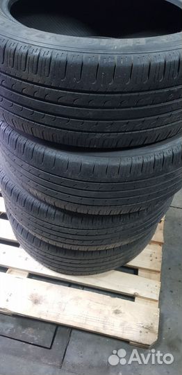 Goodyear EfficientGrip SUV 4x4 225/55 R19