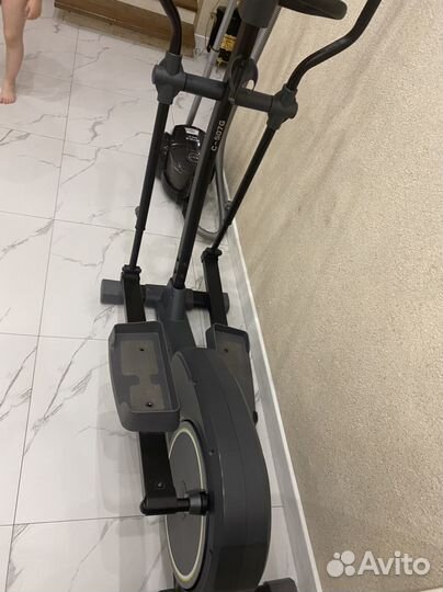 Эллиптический тренажер torneo