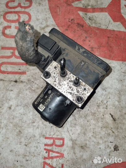 Блок abs Volkswagen Golf 1J