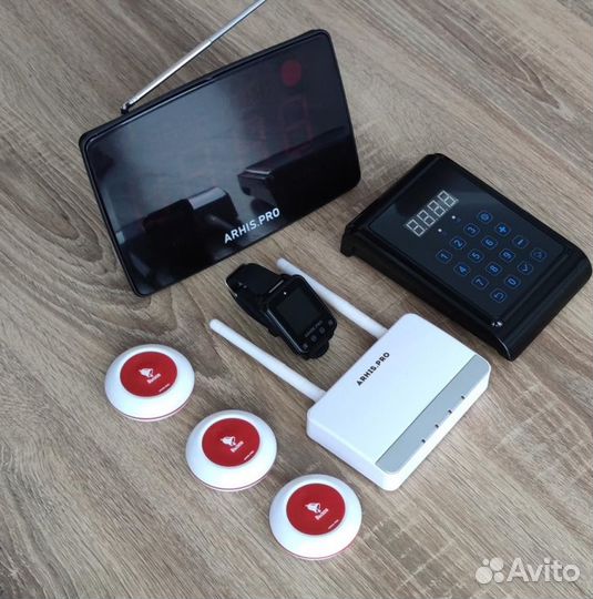 Кнопка вызова официанта,часы, табло, пульт, репите