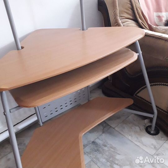 Столик для компьютера бу