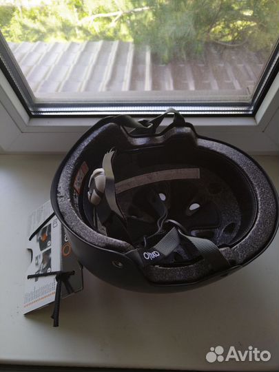 Шлем защитный размер М (новый)