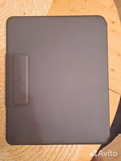 Чехол-клавиатура Logitech Slim Folio Pro (12.9)