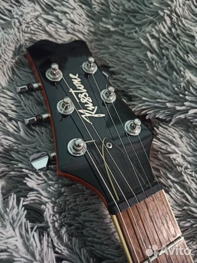 Полуакустическая электрогитара Russtone