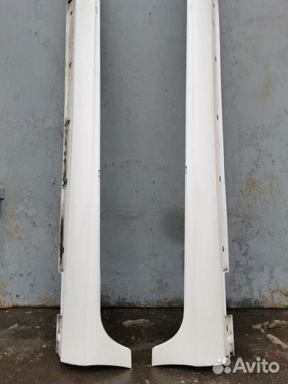 Накладка порога AMG W218 Мерседес CLS Банан