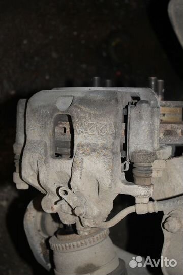 Hyundai i20 суппорт тормозной передний правый