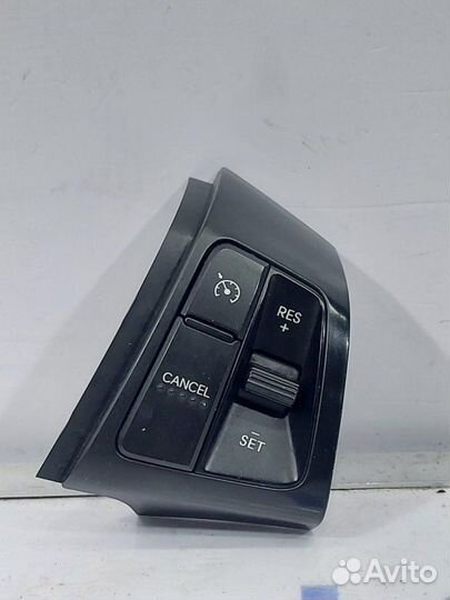 Кнопка руля Kia Sorento 2 XM