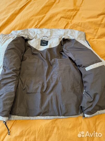 Курточка демисезонная женская m