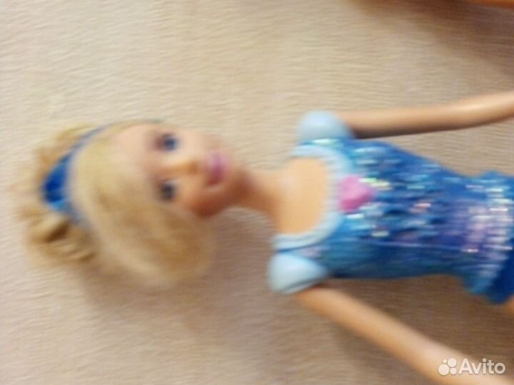 Кукла барби