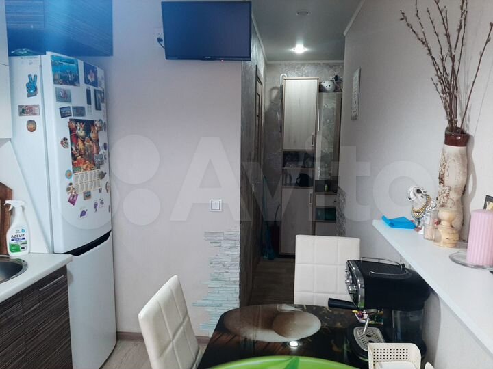 2-к. квартира, 43 м², 8/9 эт.