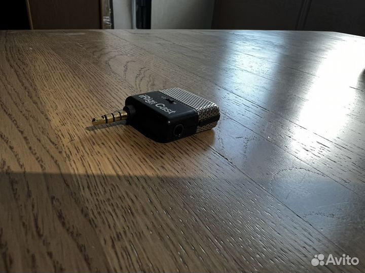 Микрофон для смартфонов iRig Mic Cast