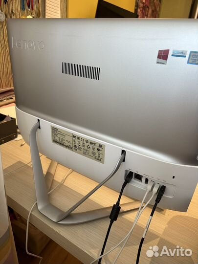 Моноблок lenovo ideacentre AIO 300-22ISU