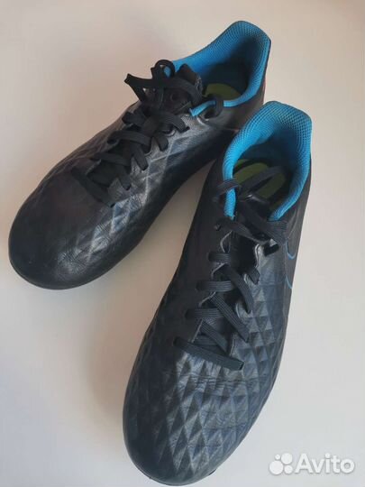 Футбольные бутсы Nike tiempo