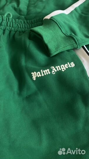 Спортивный костюм женский