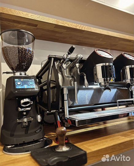 Профессиональная кофемашина Sanremo Cafe Racer