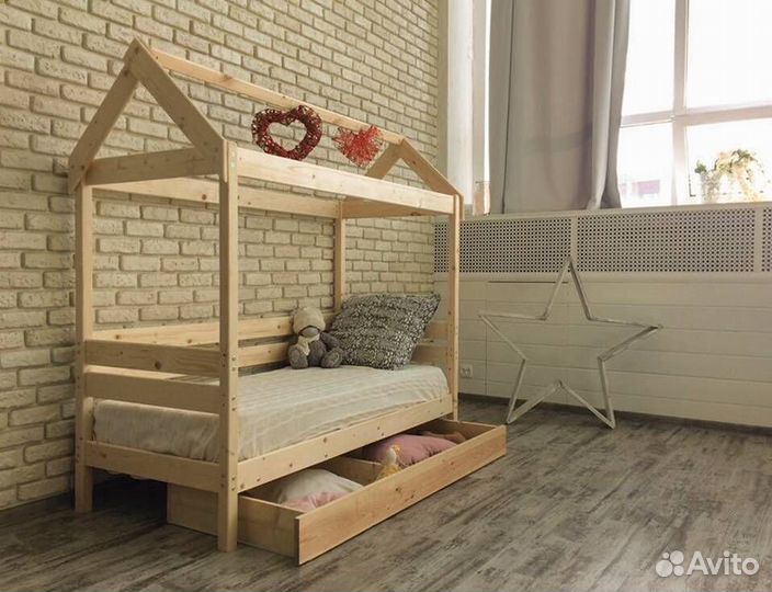 Кровать домик детская