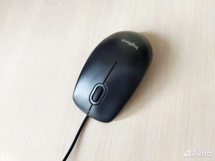 Мышь Logitech проводная