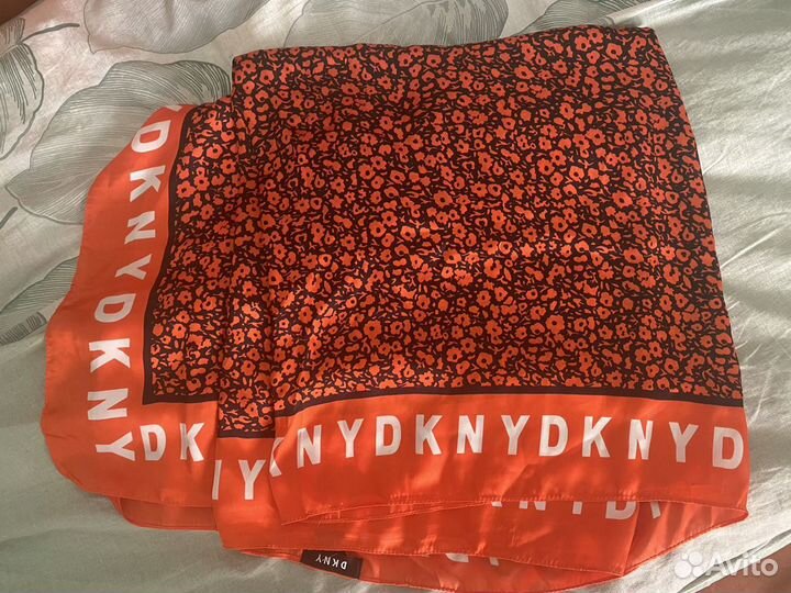 Палантин dkny