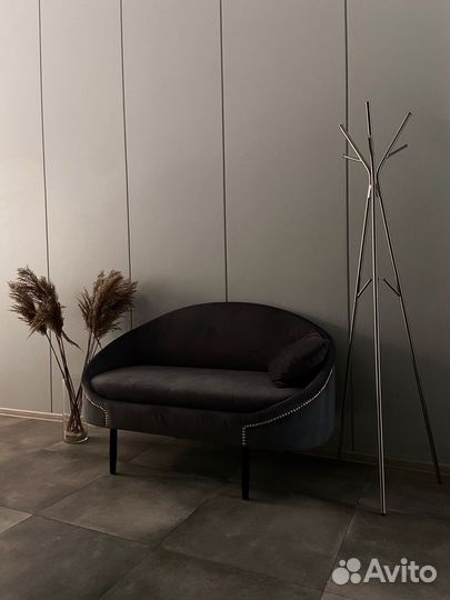 Рабочее место визажиста бровиста