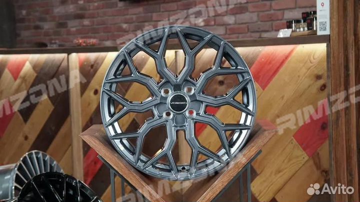 Литой диск sakura wheels R17 4x100