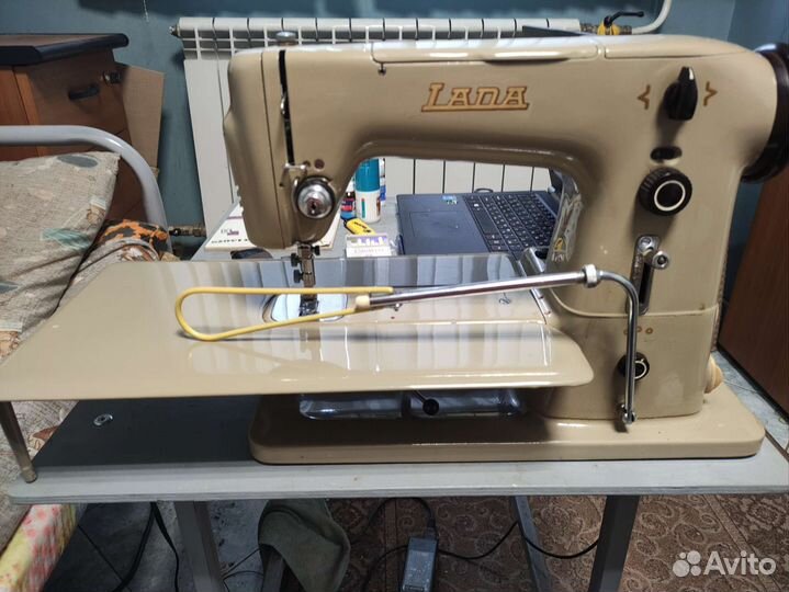 Швейная машина