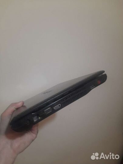 Красивый компактный игровой ноутбук Sony на SSD