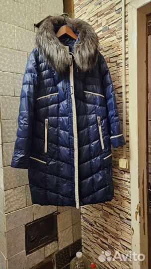 Пуховик зимний женский 52 54 с натуральным мехом