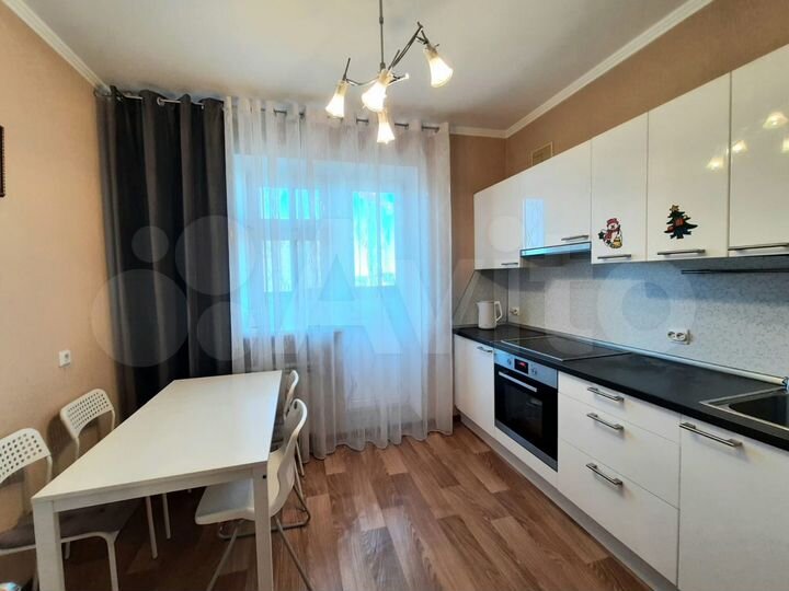 2-к. квартира, 65 м², 7/12 эт.