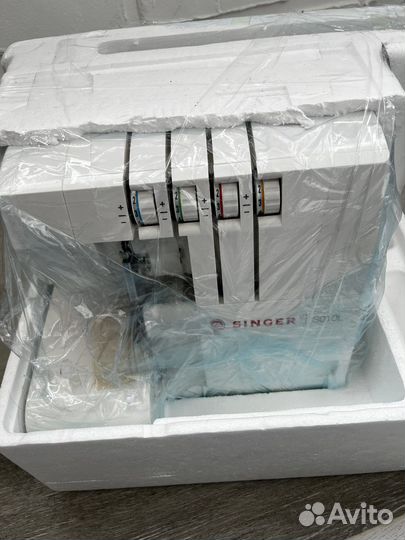 Оверлок singer S010L