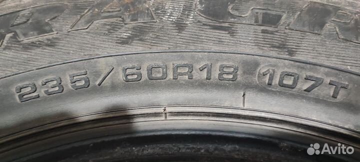 Goodyear UltraGrip 500 235/60 R18 107T