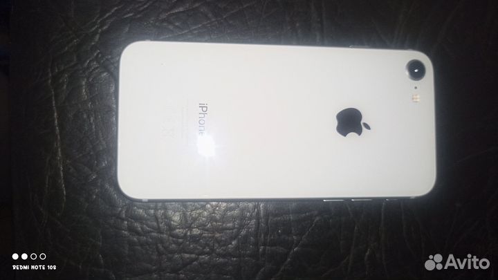 iPhone 8, 64 ГБ