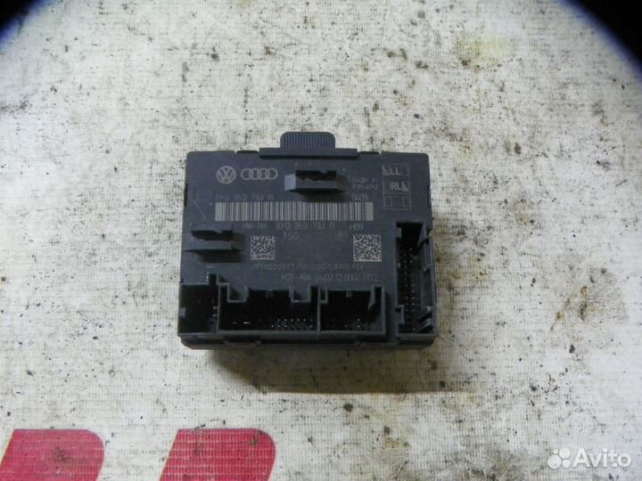Блок комфорта Audi A1