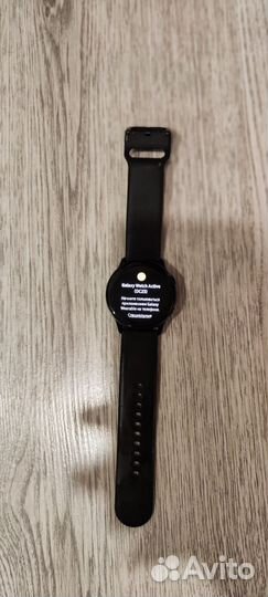 Умные часы Samsung Galaxy Watch Active