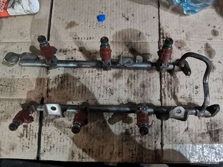 Nissan teana топливная рампа с форсунками J31