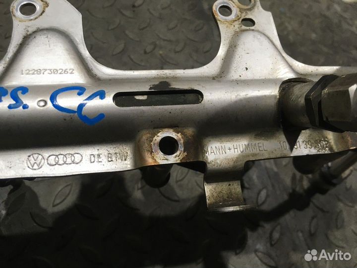 Рейка топливная (рампа) (Volkswagen Passat CC)