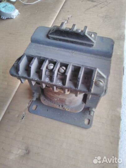 Понижающий трансформатор 220 12