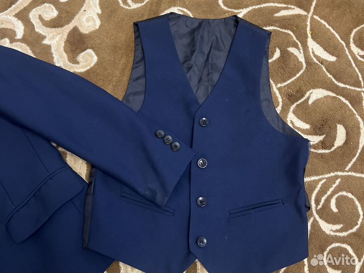 Школьный костюм для мальчика 128