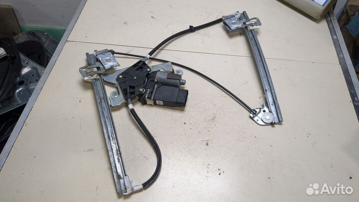 Стеклоподъемник электрический левый передний Skoda Octavia Tour, 2003